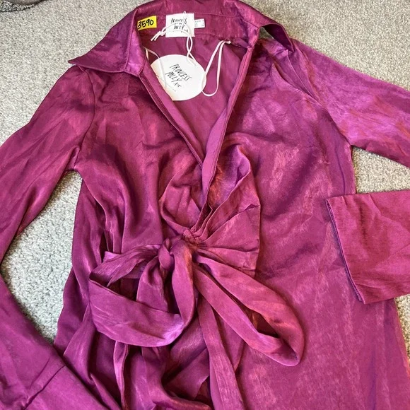 Princess Polly Dress Womens US 4 AU 8 pink Satin Wrap Tie Long Sleeve Mini - Picture 3 of 12